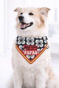 Bandana para perro “Aún vivo con mis papás” – pañuelo divertido para mascotas y regalo dog lovers